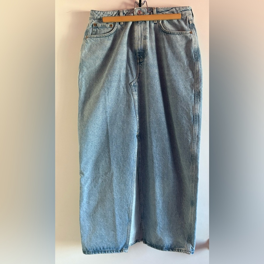 NEW WITHOUT TAGS Mango Slit Denim Skirt
